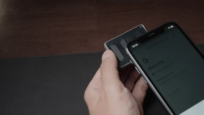 MiixKey — Log in to your Google account using NFC and FIDO